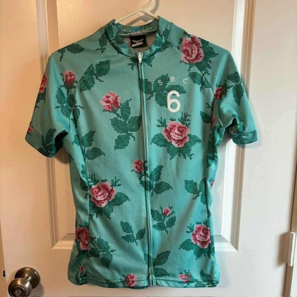 Twin 6 Women's cycling jersey size M GUC